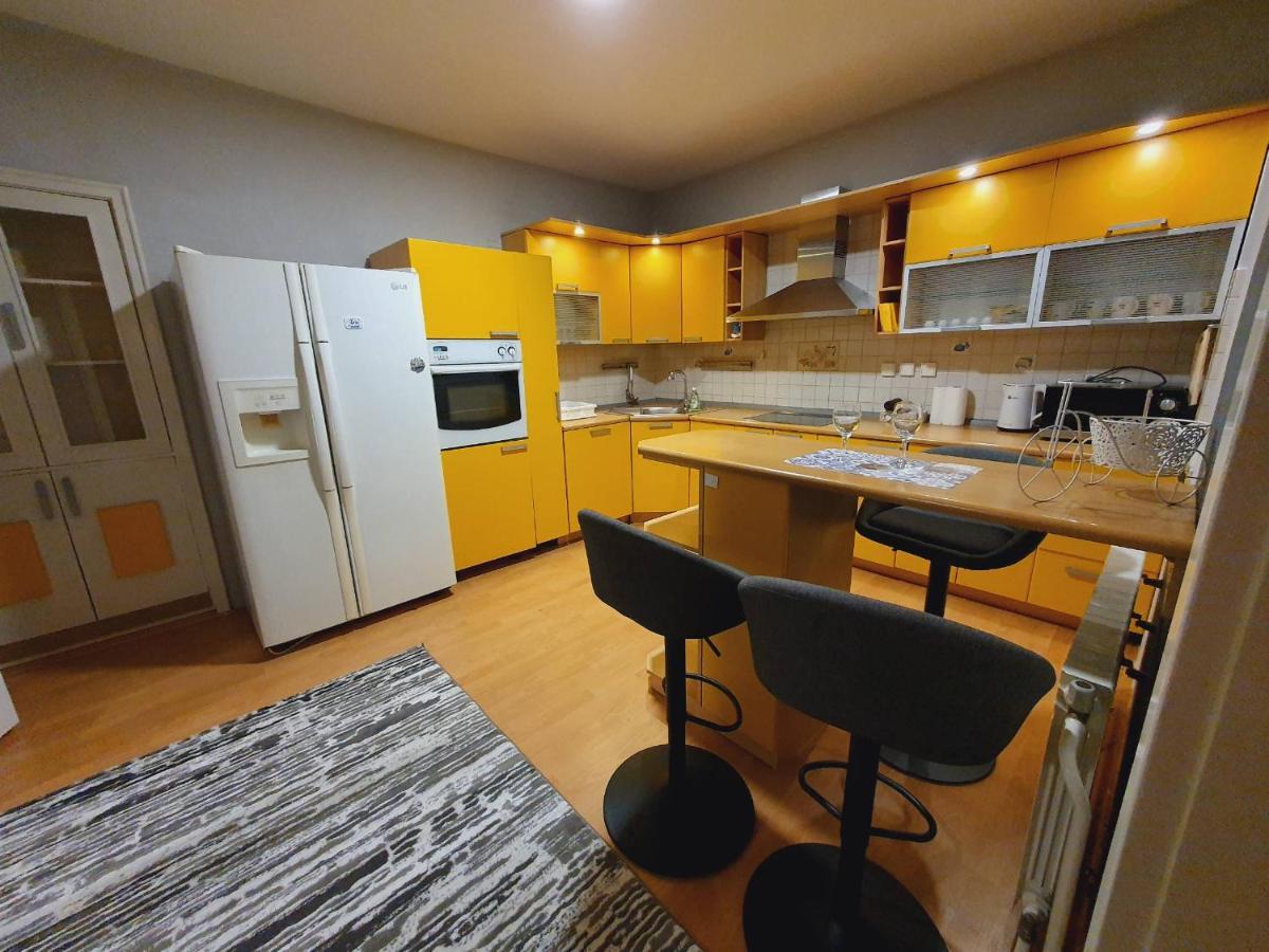 Apartments Arna Visoko Extérieur photo