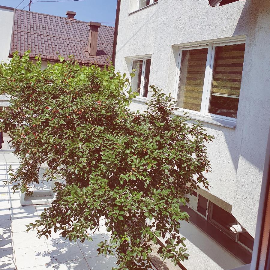 Apartments Arna Visoko Extérieur photo