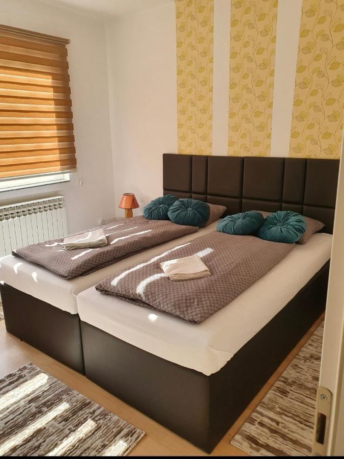 Apartments Arna Visoko Extérieur photo